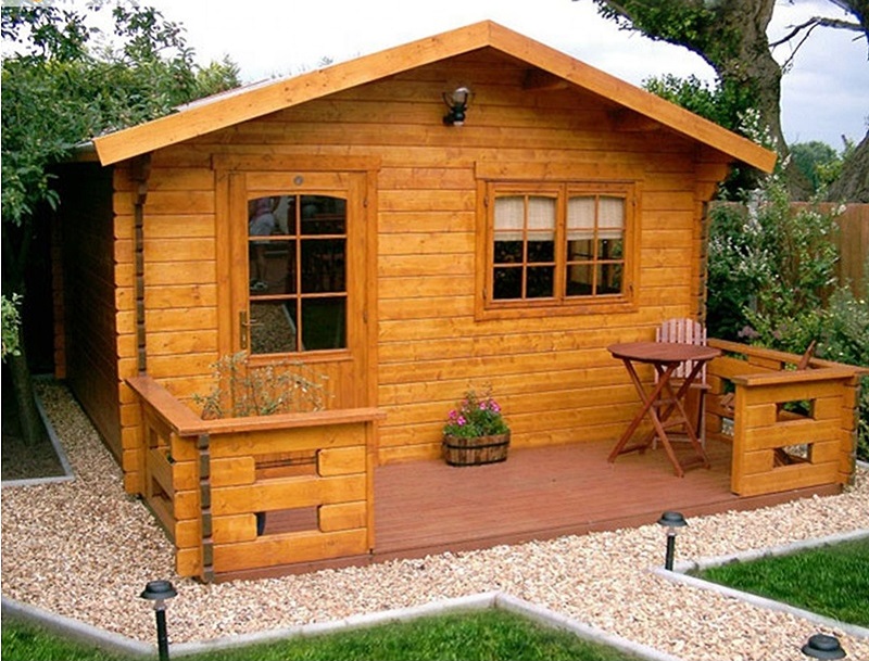 Mẫu nhà gỗ sân vườn có thể đặt tại góc vườn, tạo nên 1 không gian hết sức "chill" cho bạn và người thân.
